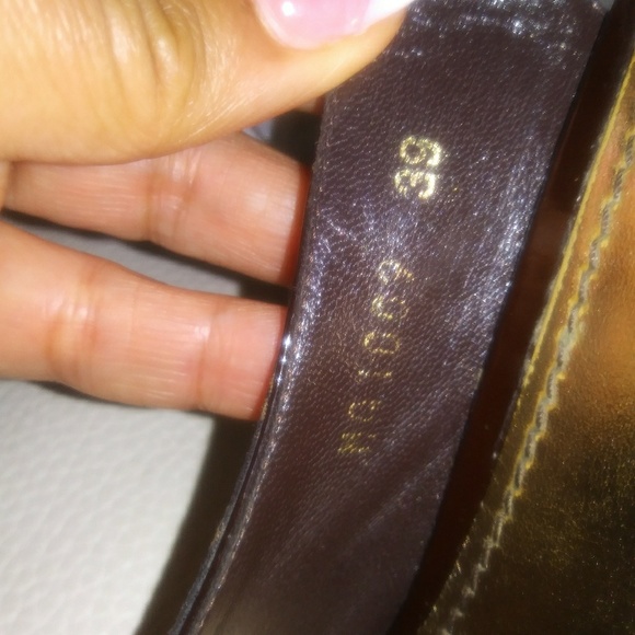 **LOUIS VUITTON** HEELS~39 - Picture 3 of 7